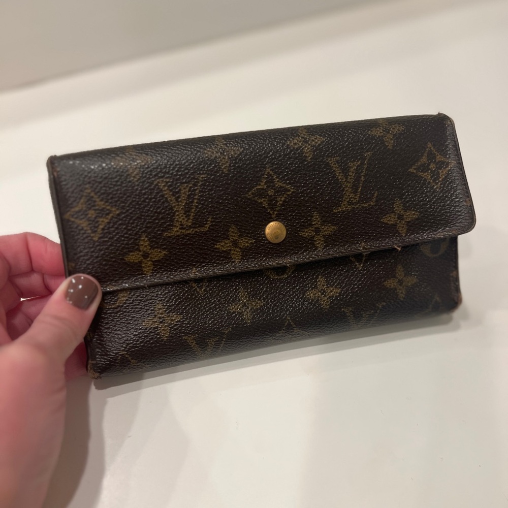 Authentic Louis Vuitton monogram wallet
